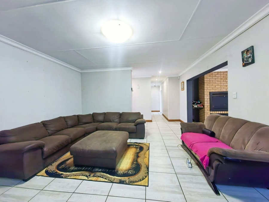3 Bedroom Property for Sale in Baillie Park North West